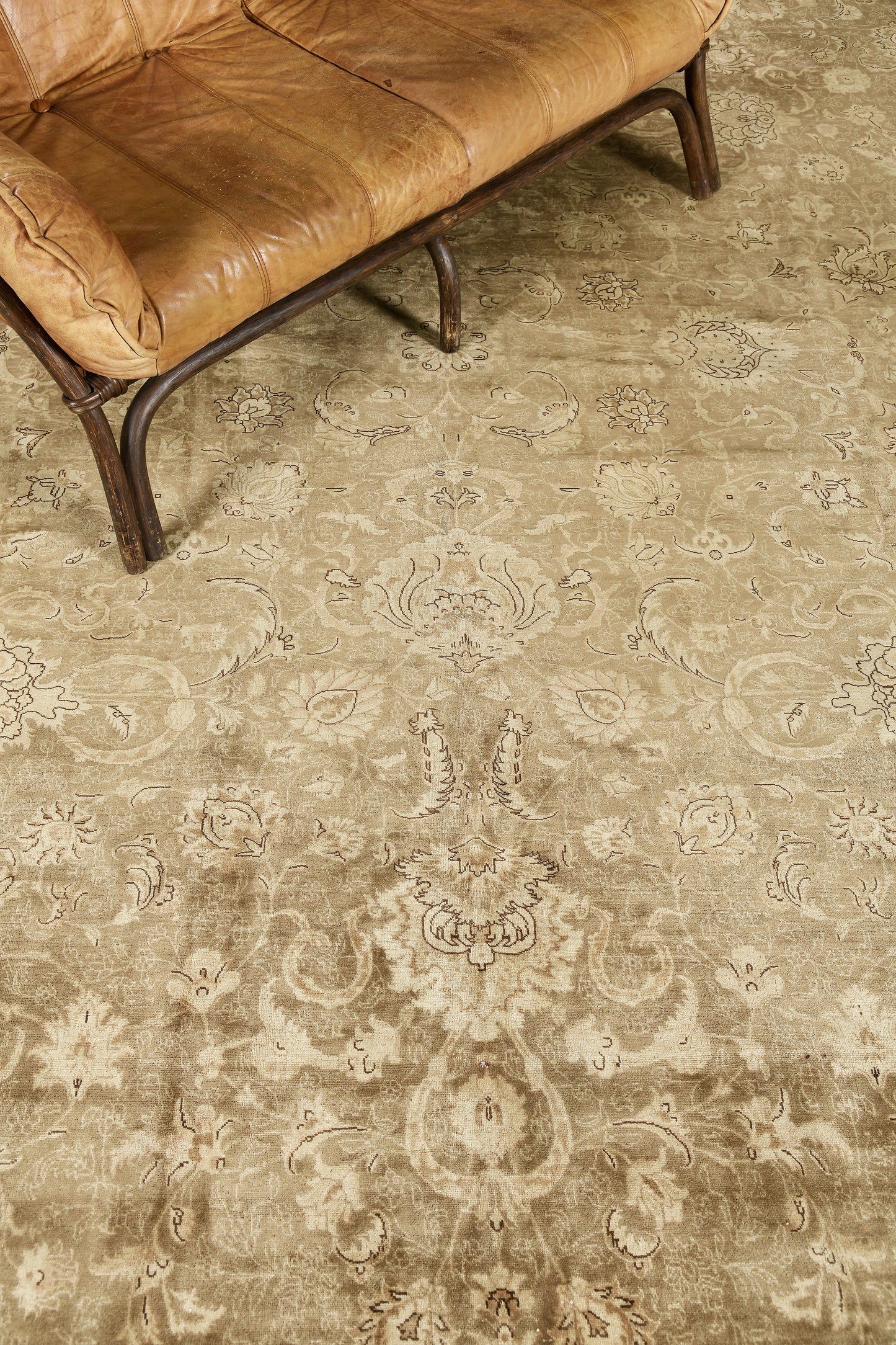 Antique Persian Tabriz Rug 52044