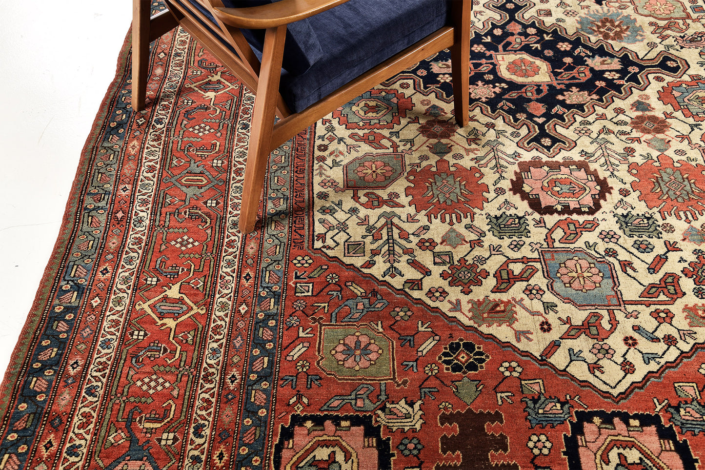 Persian Rug 239 Antique Persian Bidjar Halvai 55044