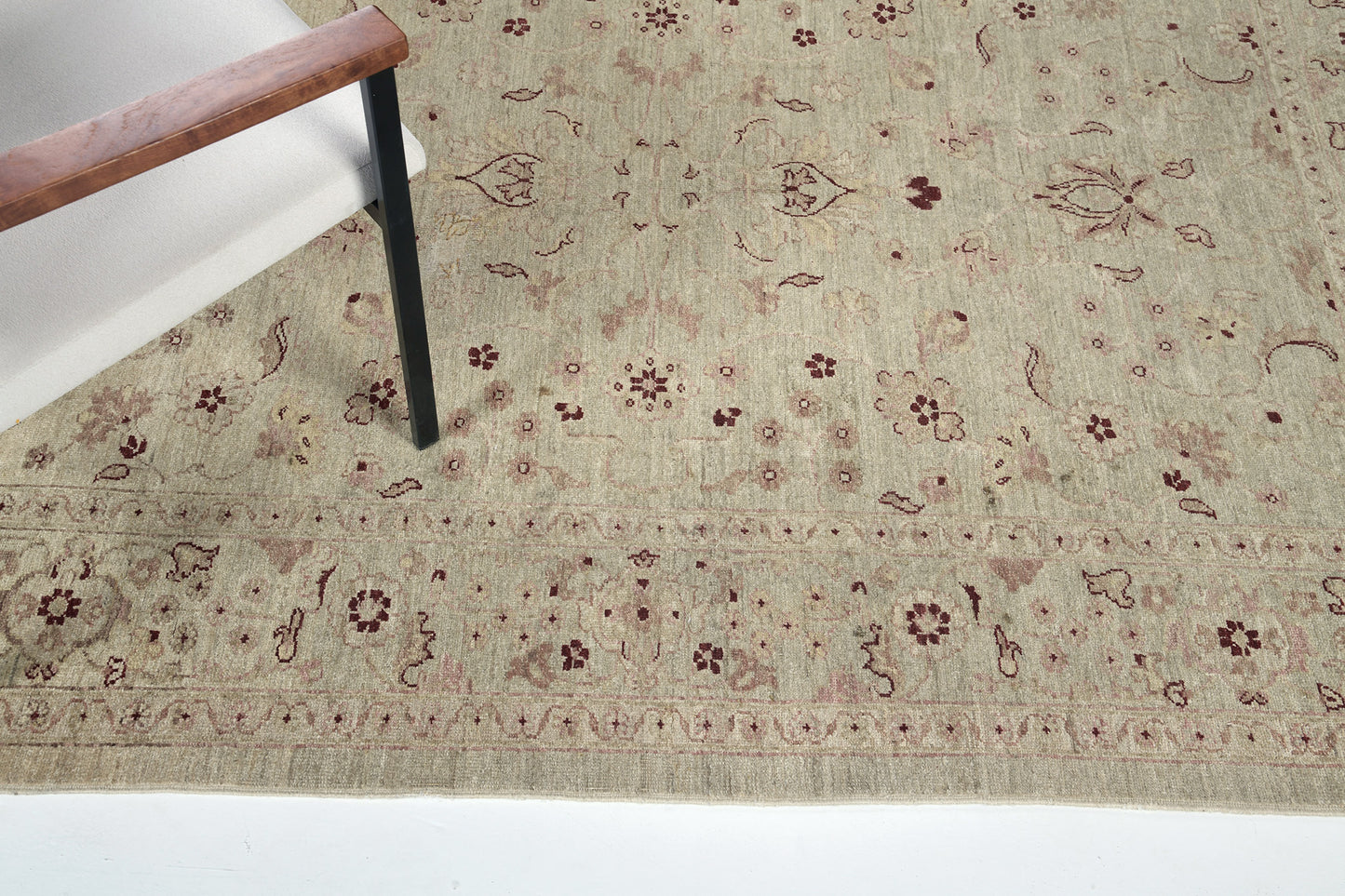 Natural Dye Sultanabad Style Rug D256 Divine