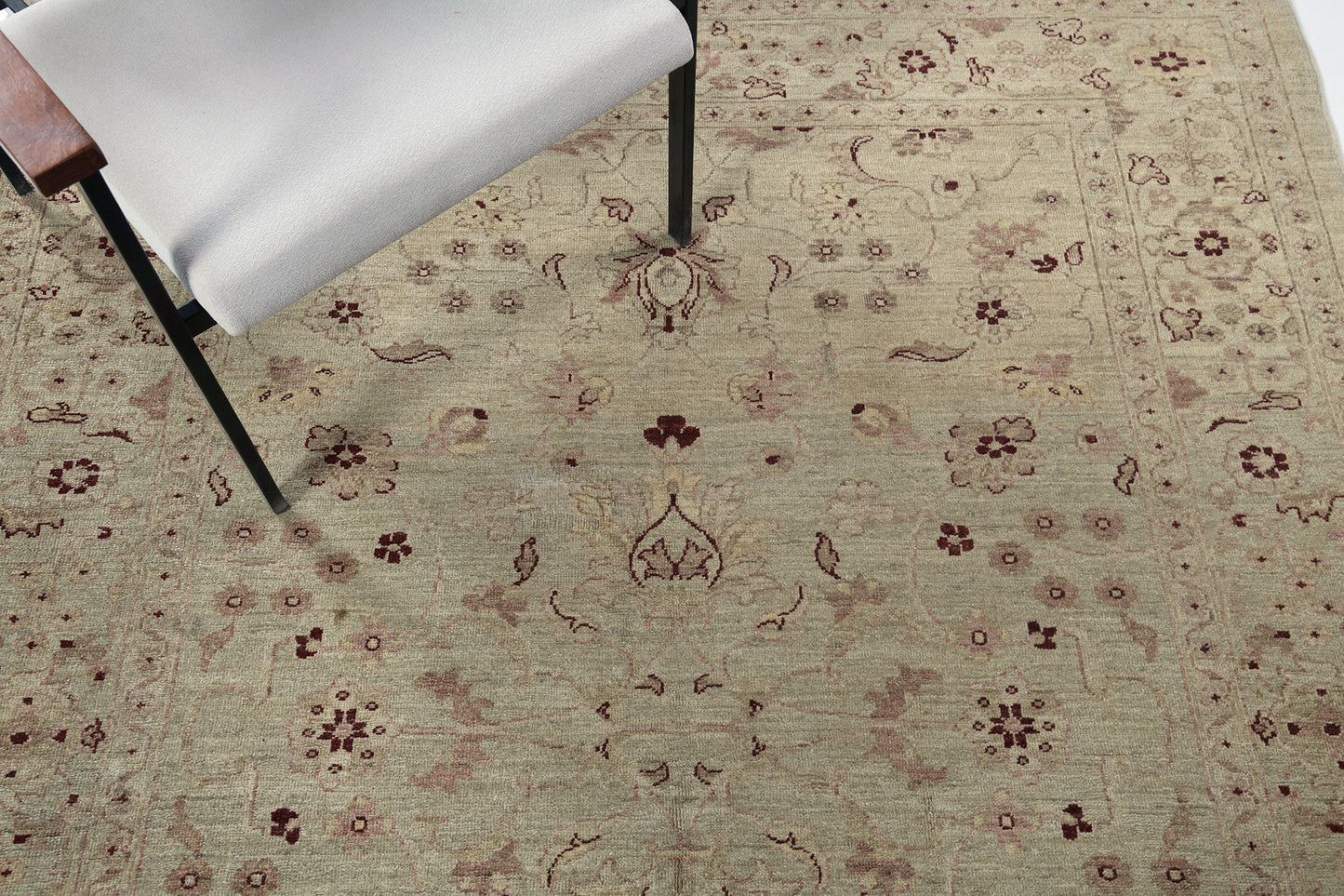 Natural Dye Sultanabad Style Rug D256 Divine