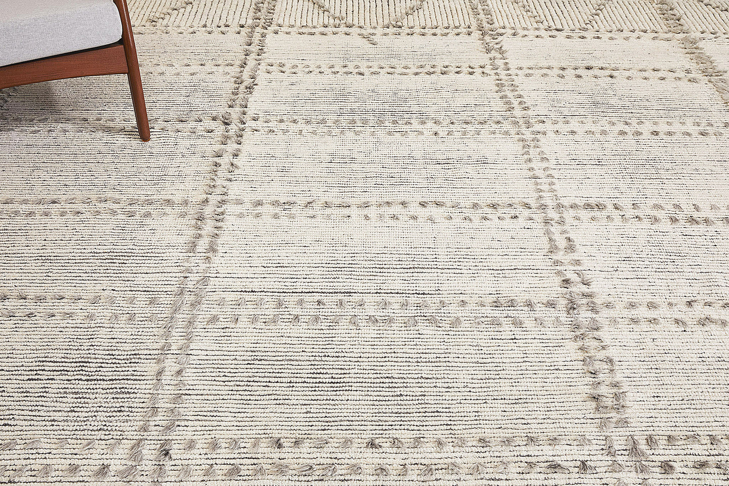 Modern Rug Image 12235 Valdepena, Estancia Collection