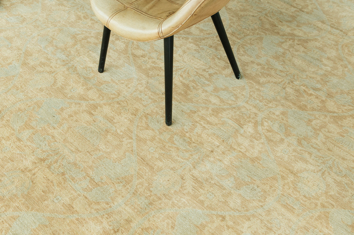 Vintage Style Transitional Style Arts and Crafts Rug D5207