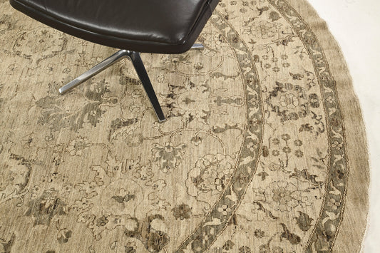 Vintage Style Sultanabad Revival Round Rug