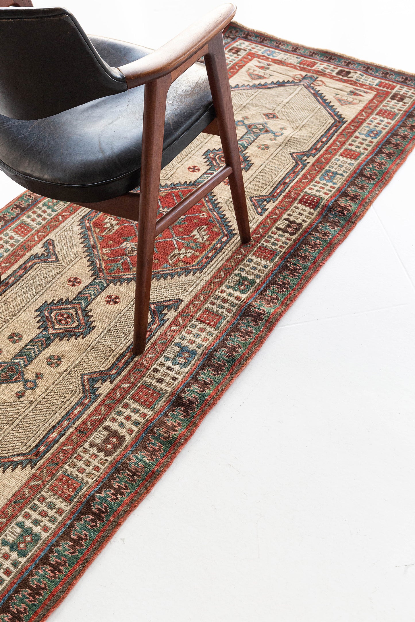 Persian Rug 1829 Antique Persian Sarab 11588