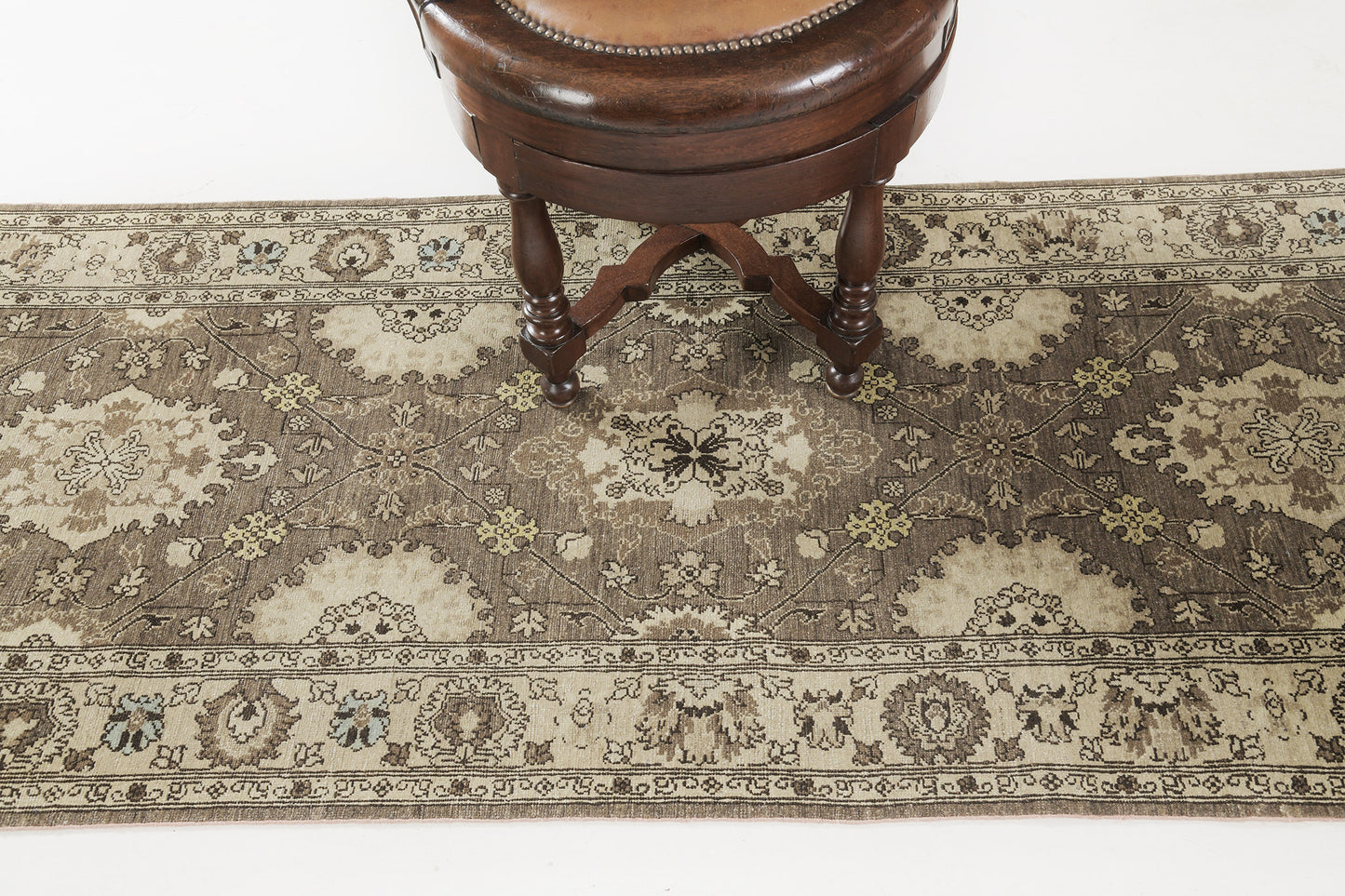 Vintage Style Mahal Design Rapture Runner D5137