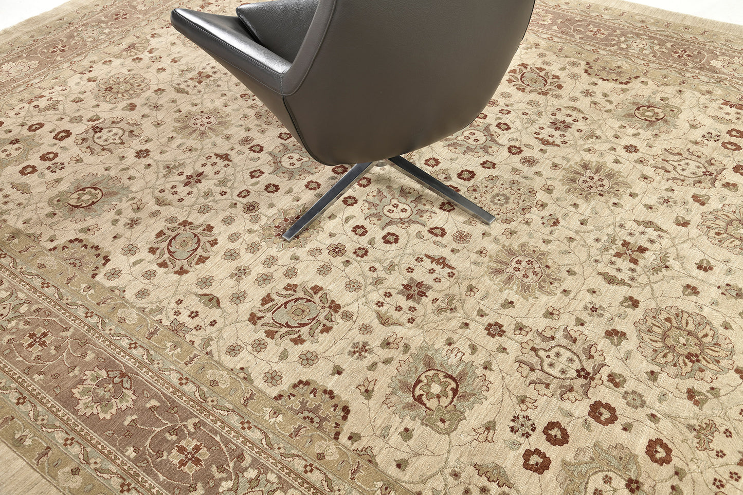 Tabriz Hadji Jalili Style Rug D5014 Fable