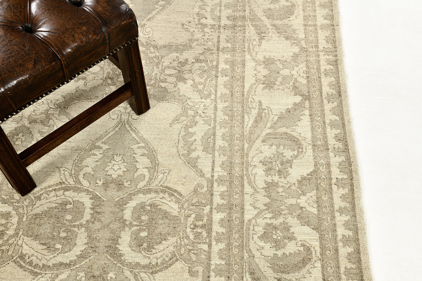 Vintage Style Arts and Crafts Rug D5265 Rapture Collection