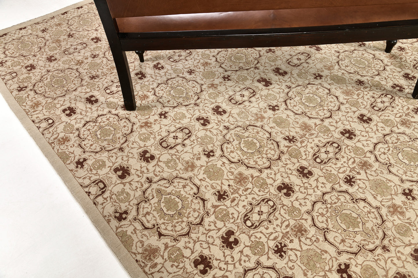 Natural Dye Transitional Rug Design D5222 Fable