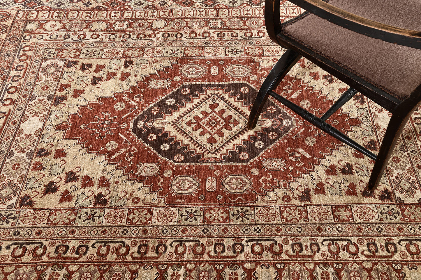 Divine Collection Gashgai Revival Rug D5044