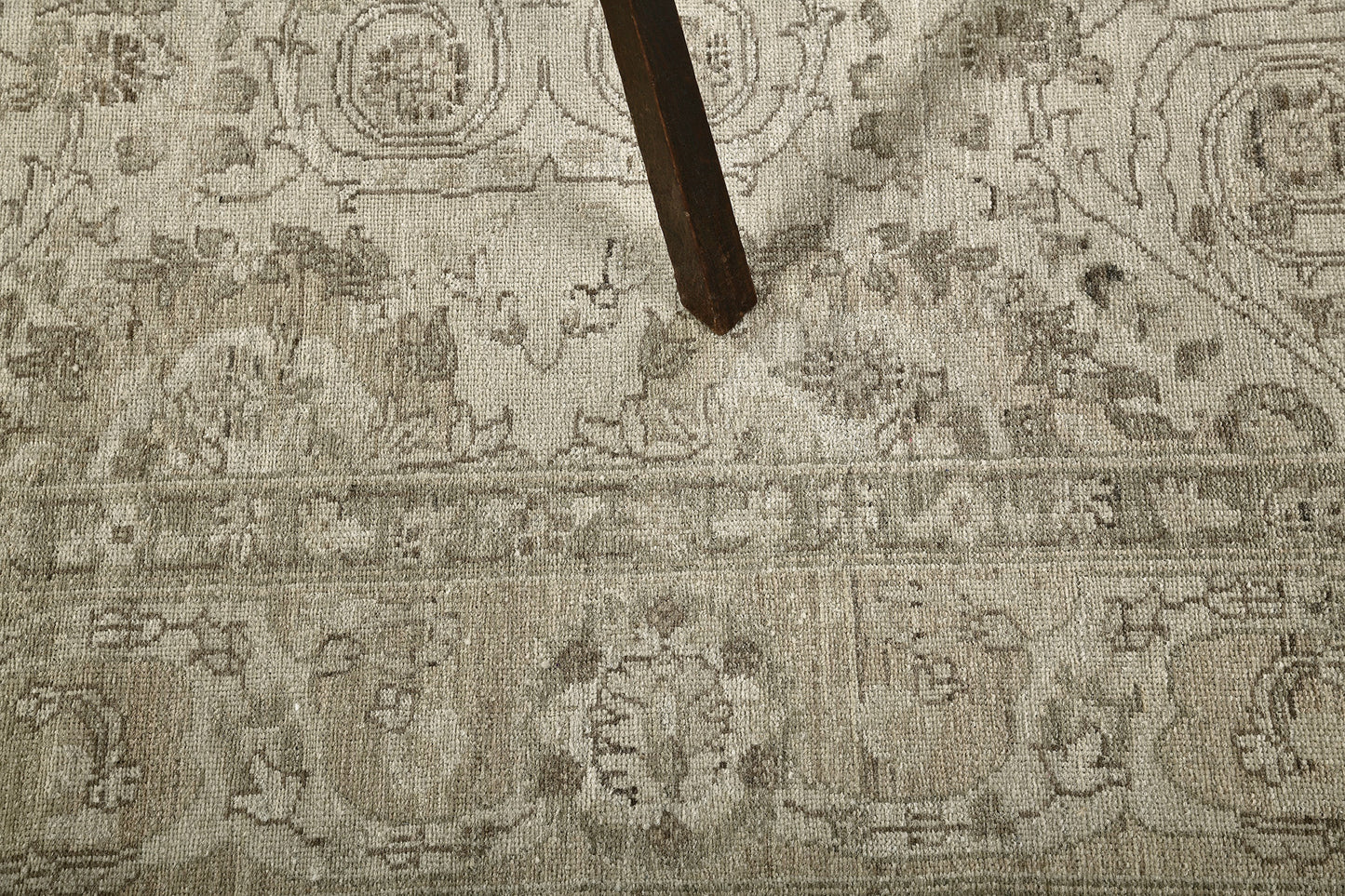 Vintage Style Mahal Mostofi Revival
