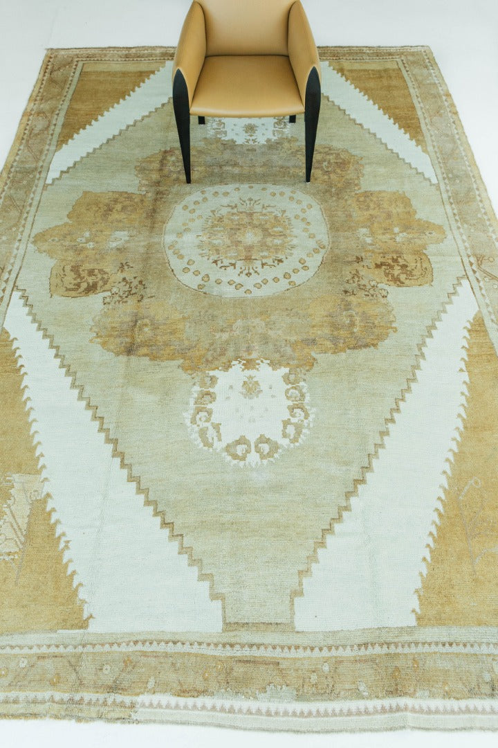 Vintage Turkish Anatolian Rug