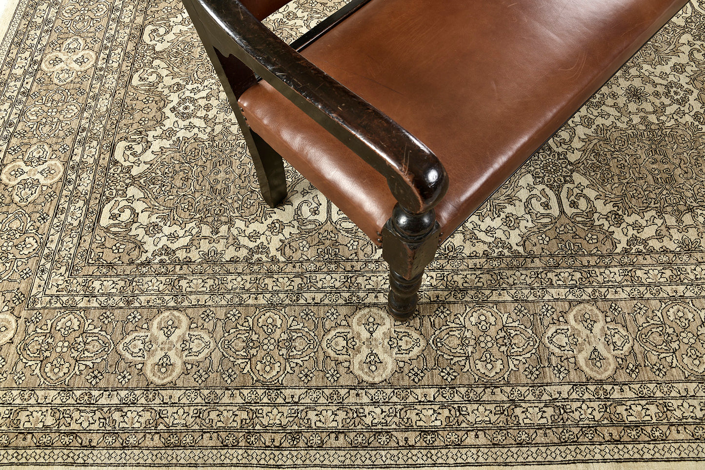 Vintage Style Tabriz Design Rug D5169