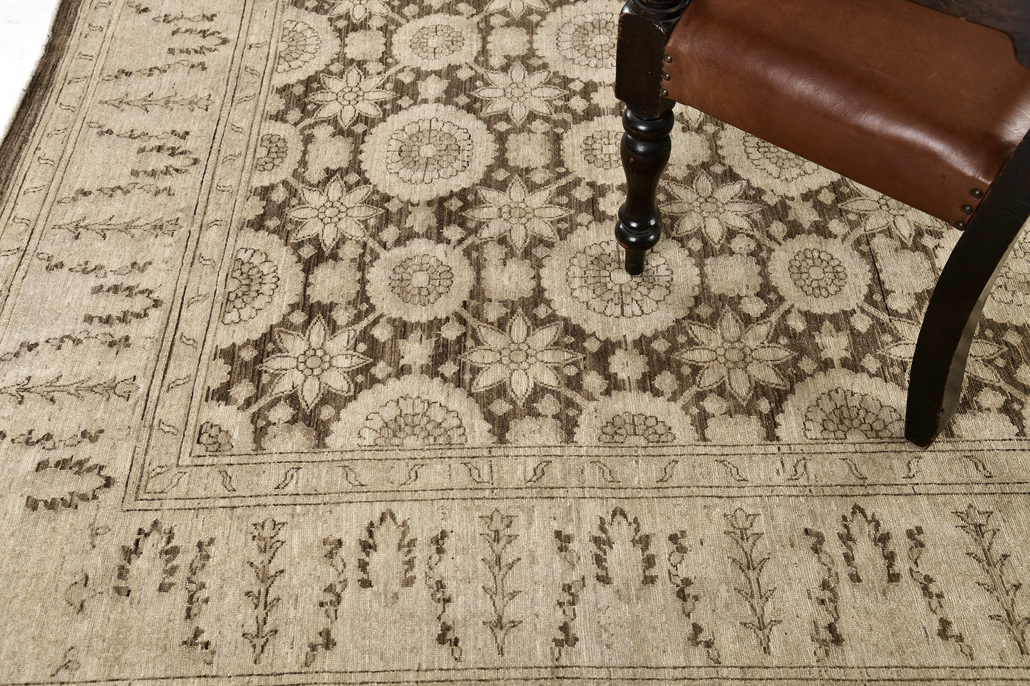 Vintage Style Tabriz Haji Jalili Rug