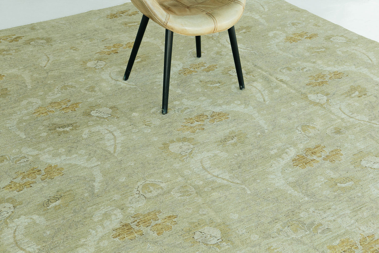 Vintage Style Transitional Design Rug D5455