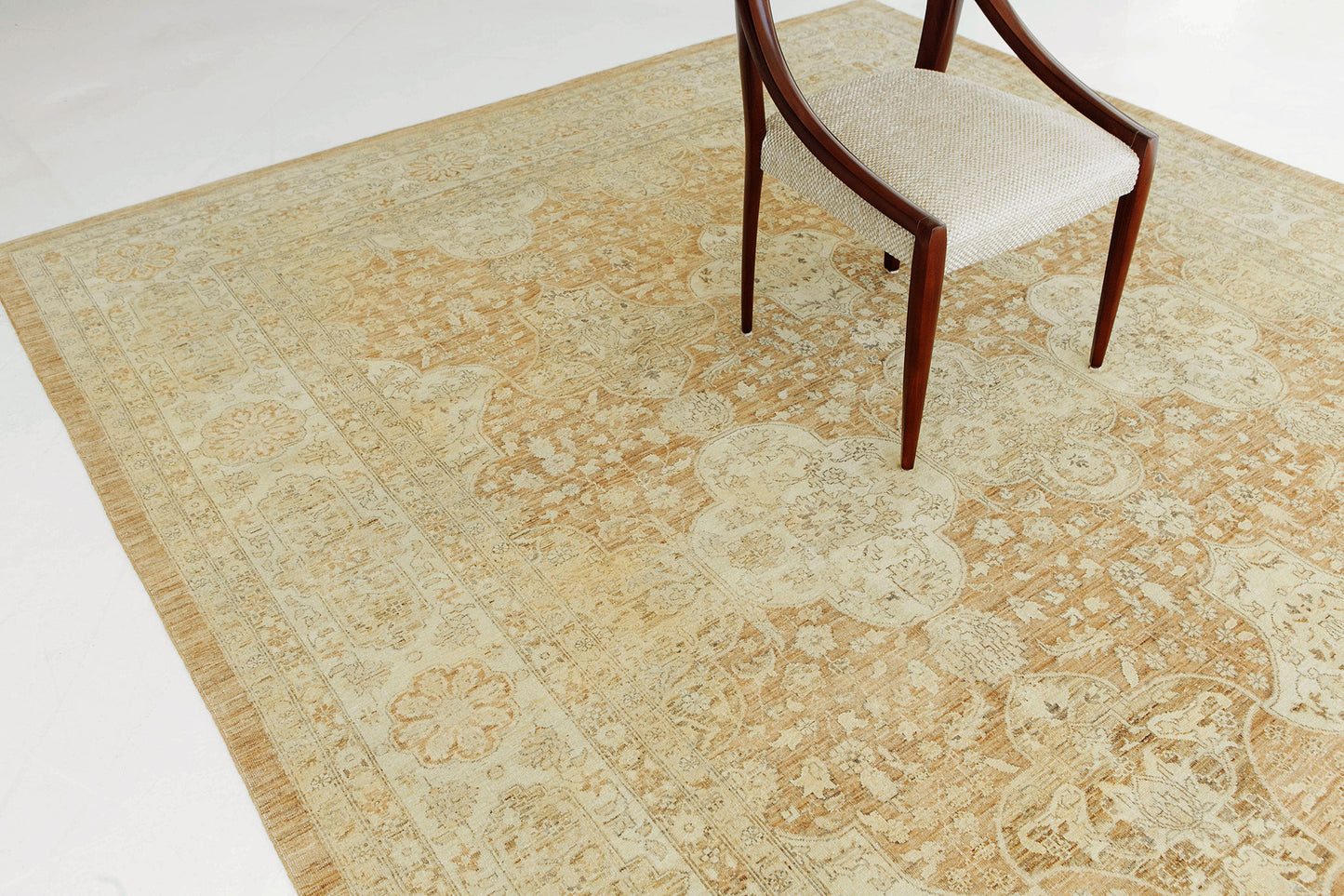 Vintage Style Agra Revival Rug