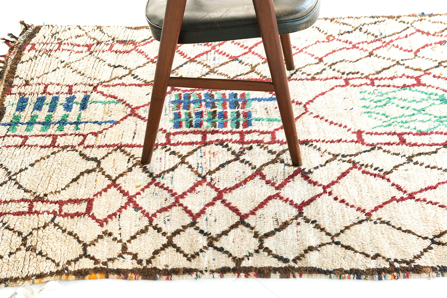Modern Rug Image 13591 Vintage Moroccan Rug Azilal Tribe Atlas Collection