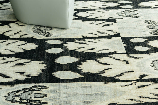 Ikat Design Rug Zanda