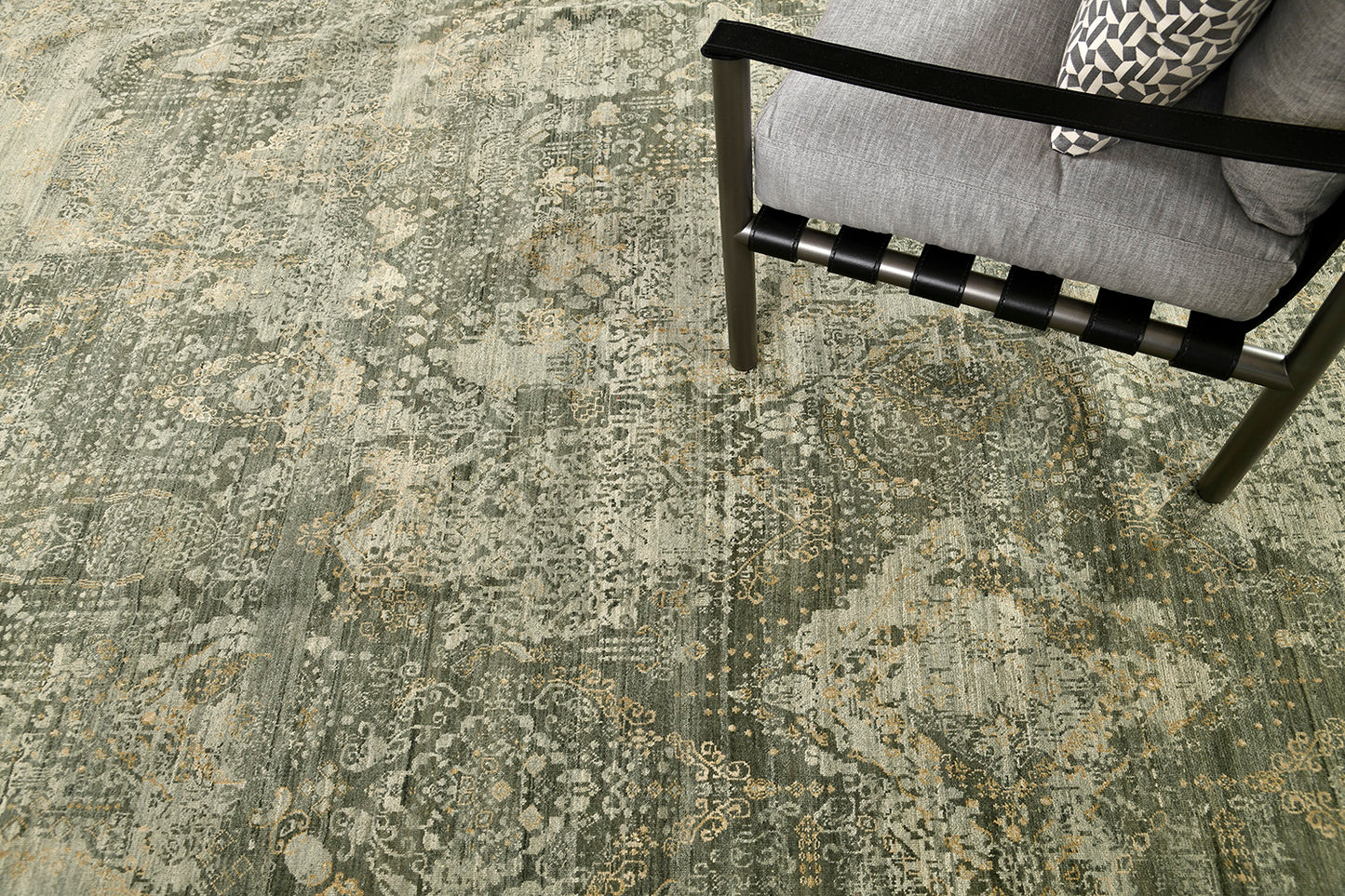 Transitional Design Rug Allure Fiore