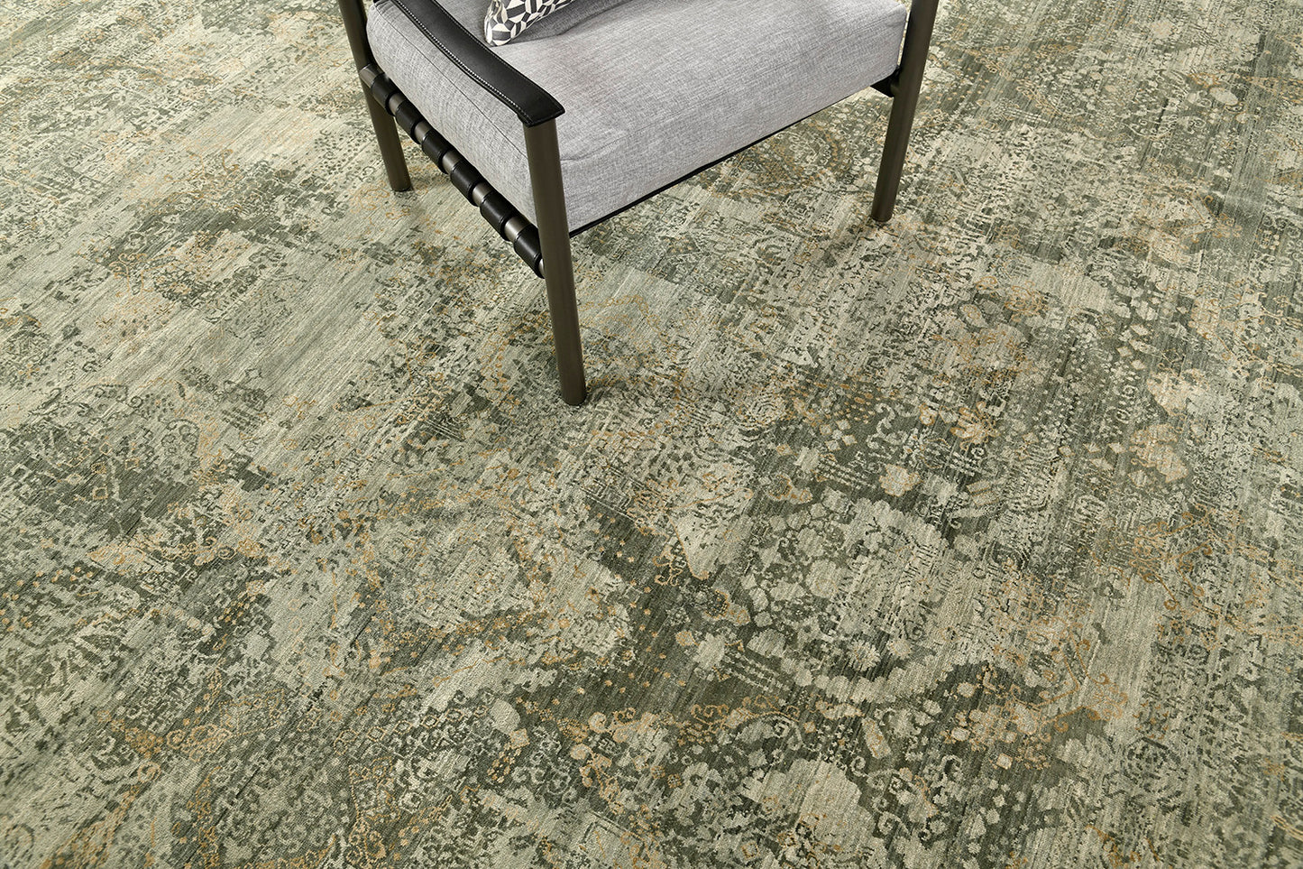 Transitional Design Rug Allure Fiore