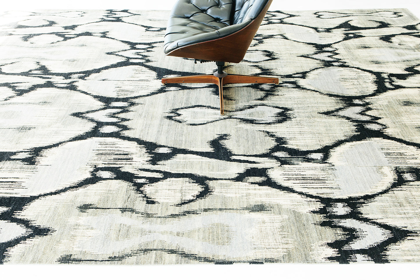 Ikat Design Rug Berja