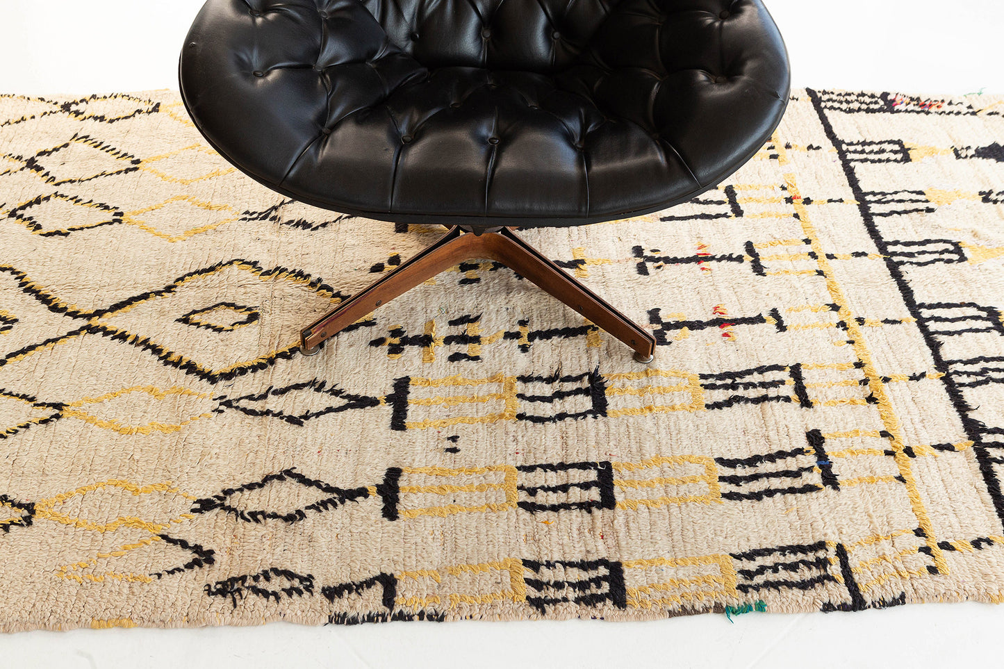Modern Rug Image 13524 Vintage Moroccan Rug Azilal Tribe