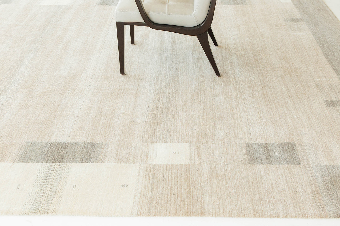 Modern Design Naturale Collection Rug Mente