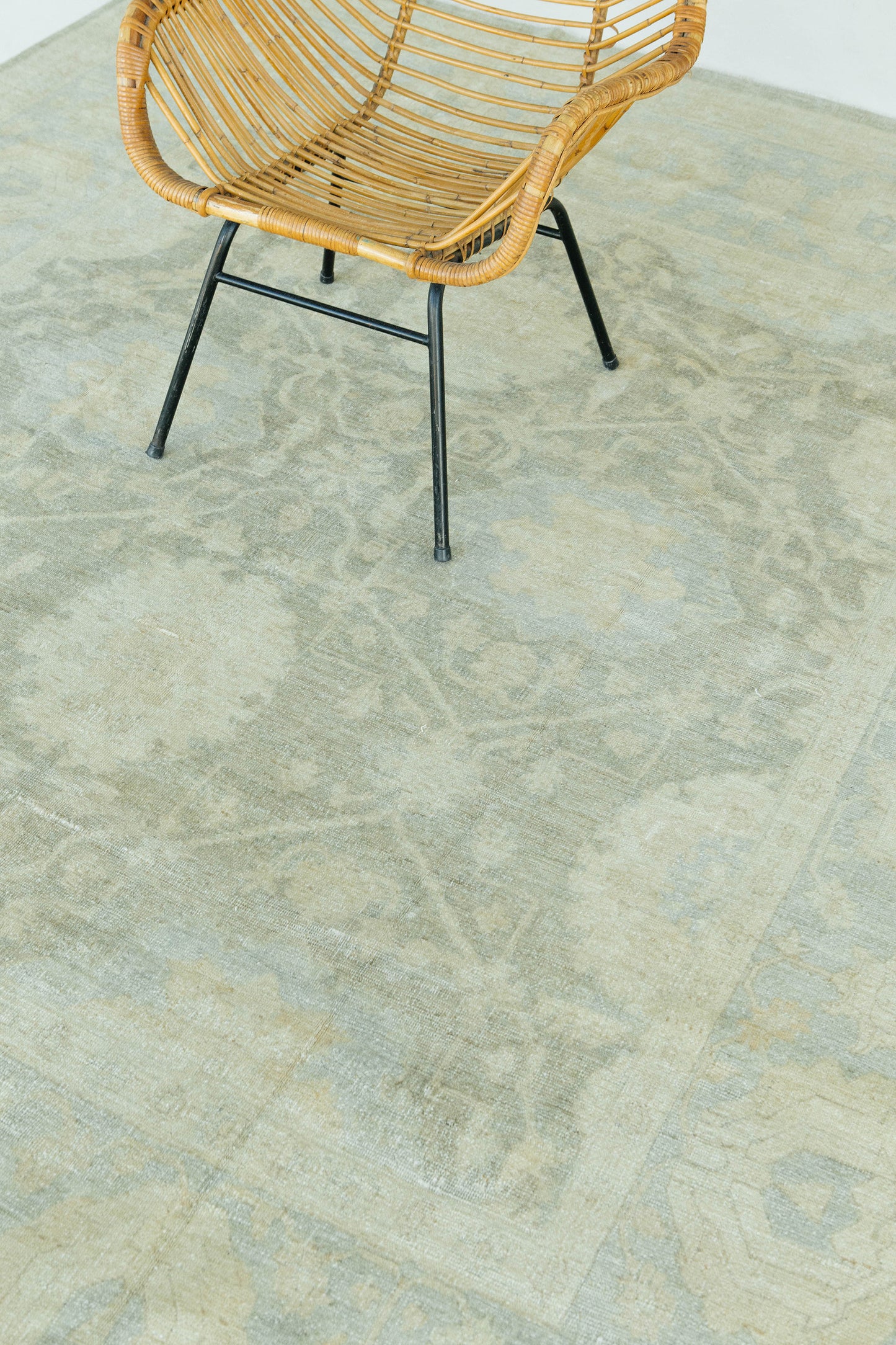 Vintage Style Mahal Revival Rug