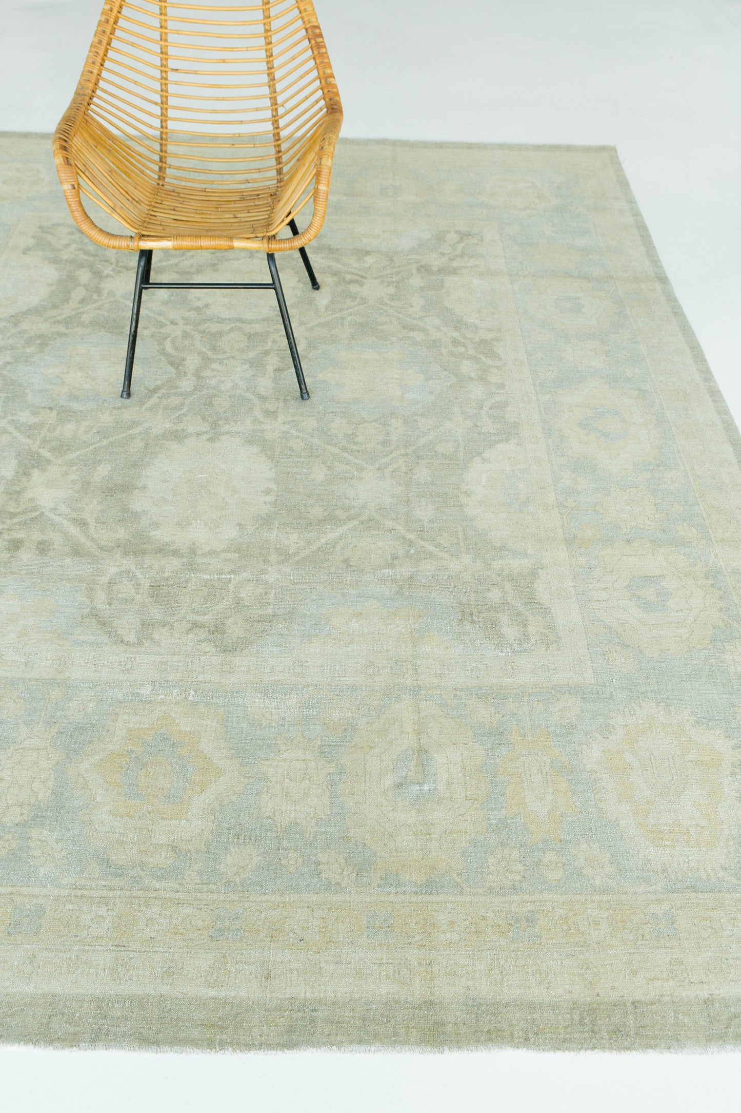 Vintage Style Mahal Revival Rug