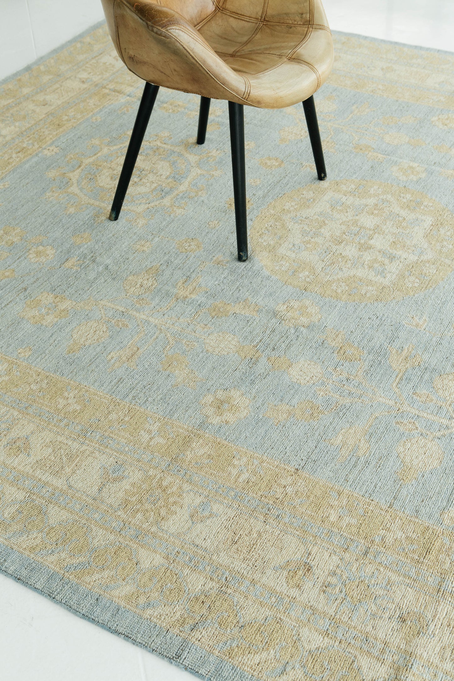 Vintage Style Khotan Design Rug D5386