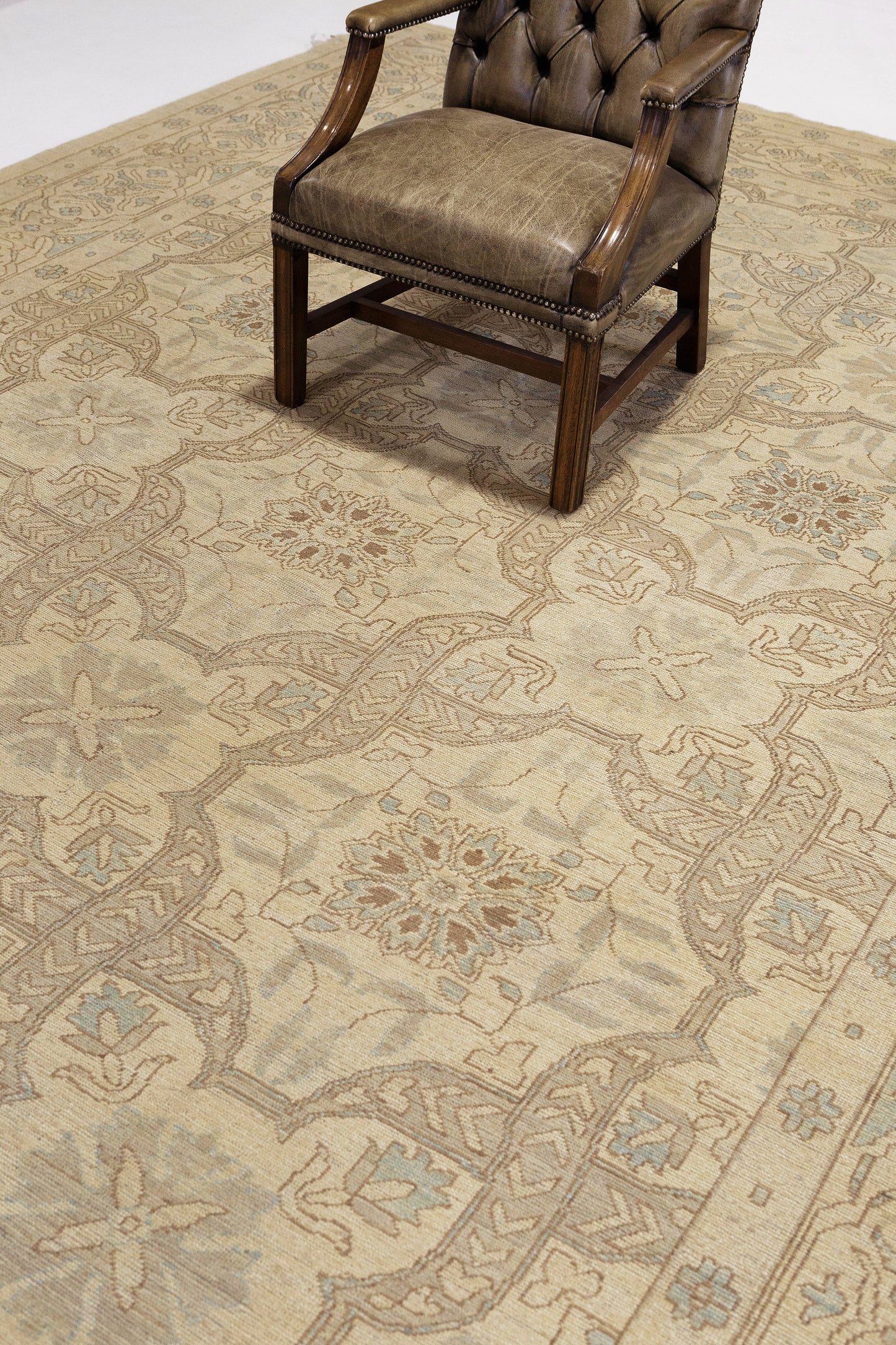 Vintage Style Agra Revival Rug