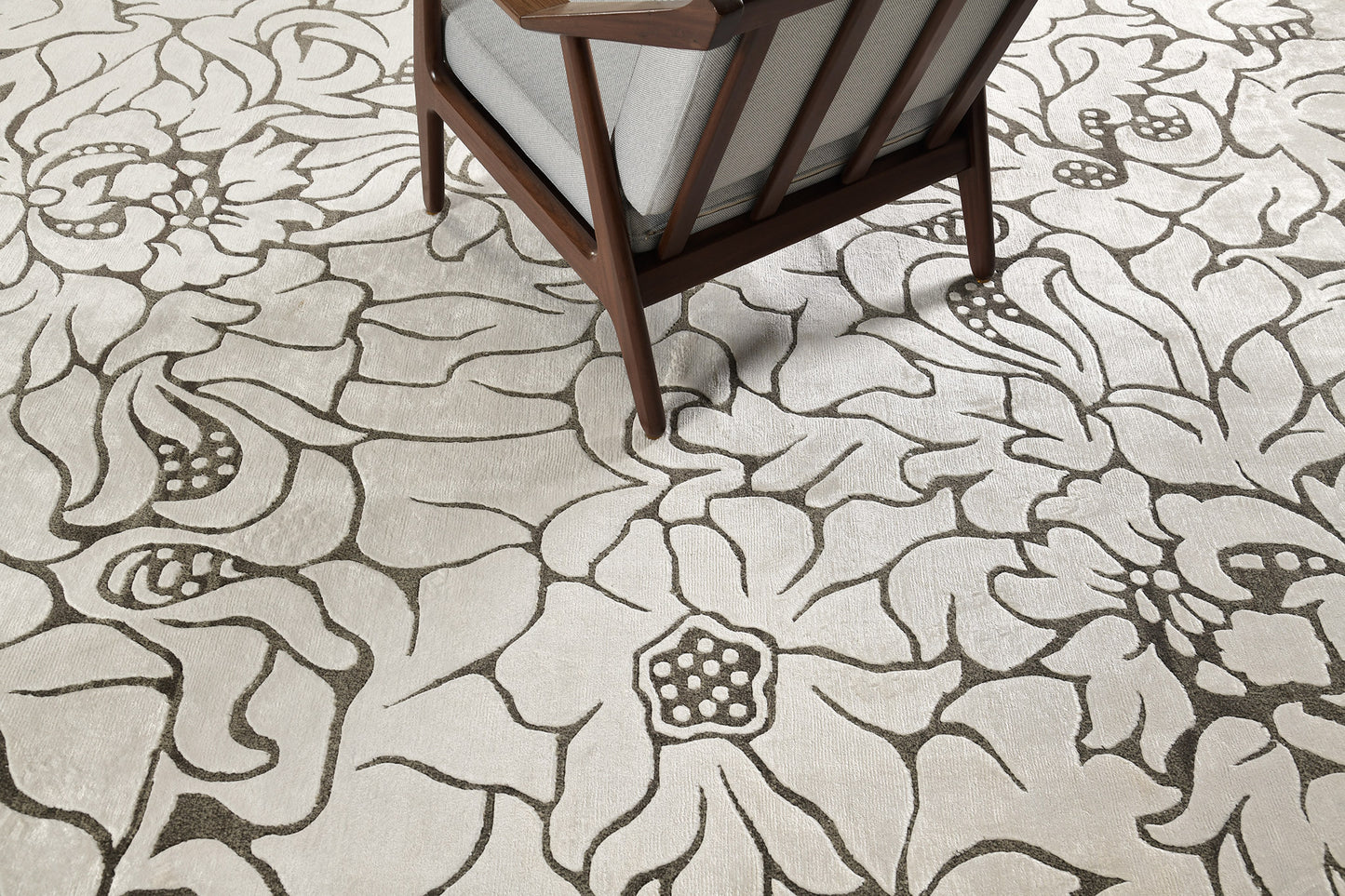 Modern Rug Image 7637 Modern Design Bamboo Silk Rug Jardin