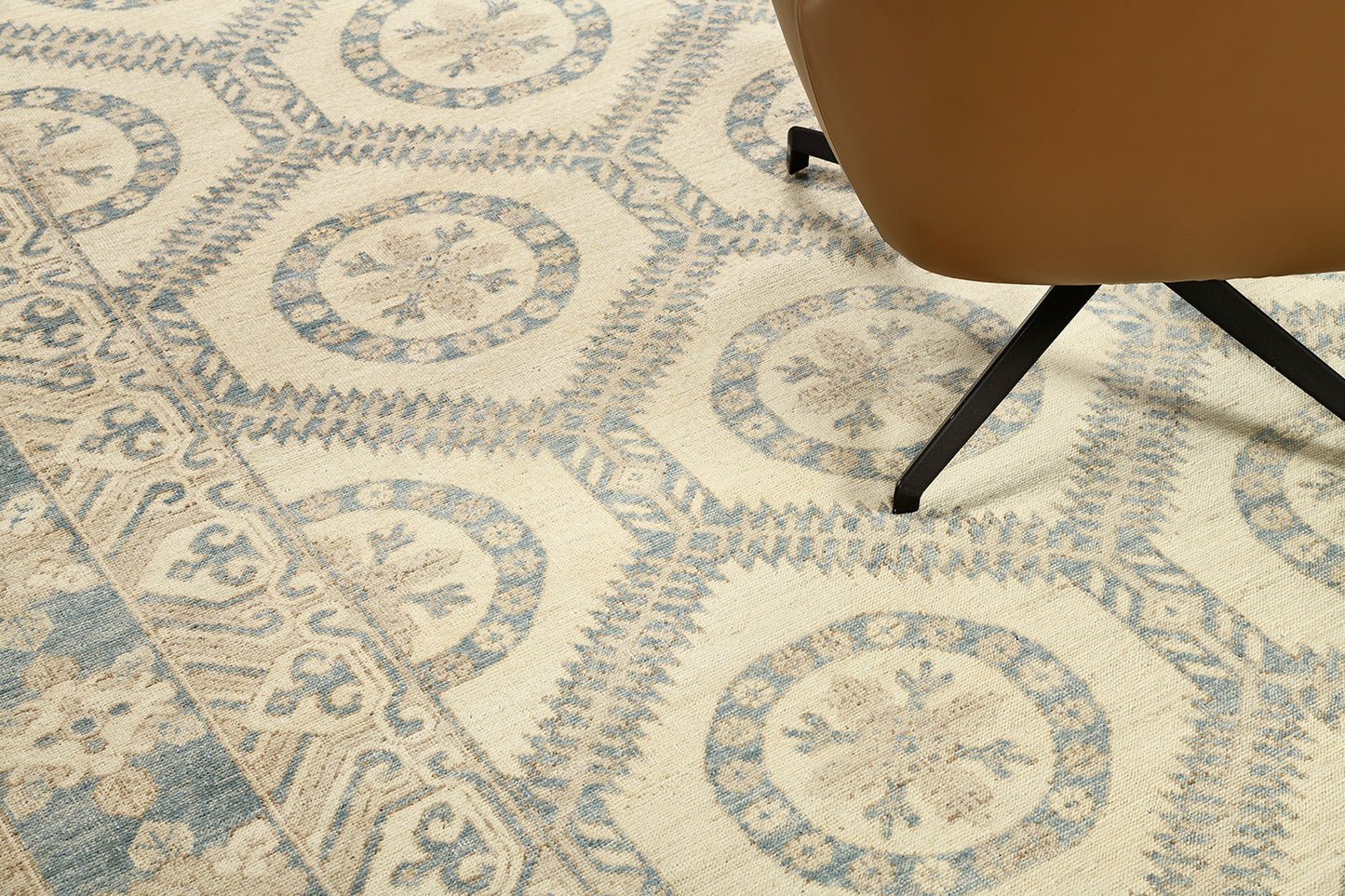 Vintage Style Arts and Crafts Rug