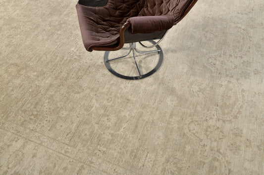 Vintage Style Arts and Crafts Rug