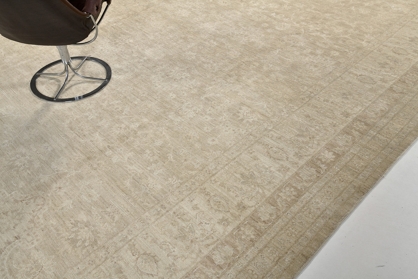 Vintage Style Arts and Crafts Rug