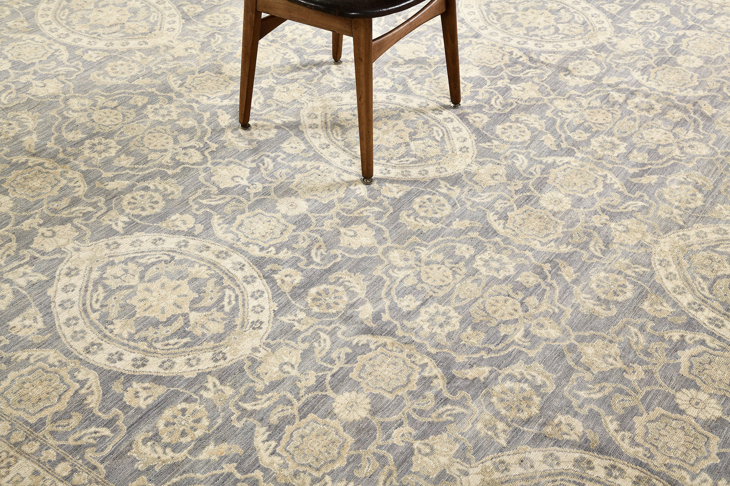 Vintage Style Rapture Collection Sultanabad Revival