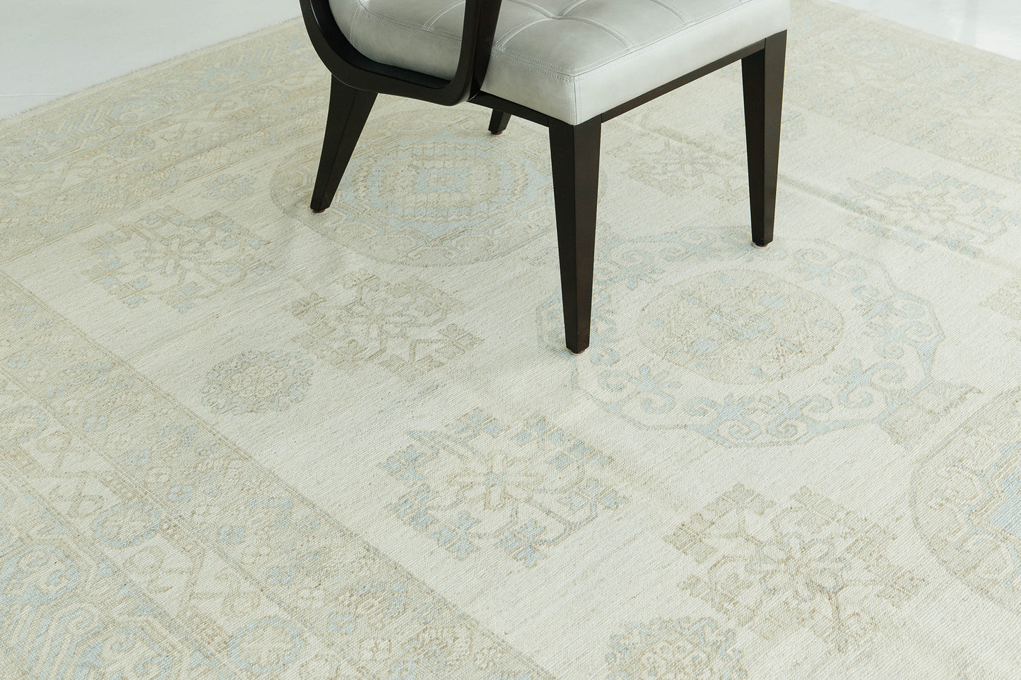 Vintage Style Safira Collection Khotan Design Rug