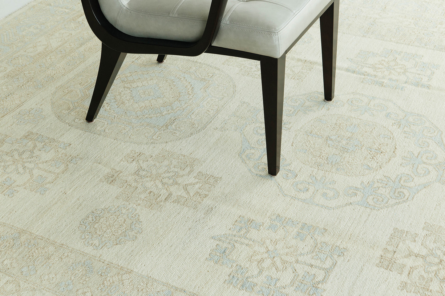 Vintage Style Safira Collection Khotan Design Rug