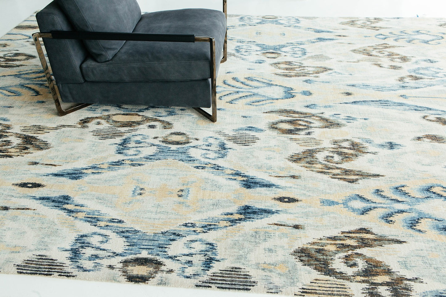 Ikat Design Rug Tiraz