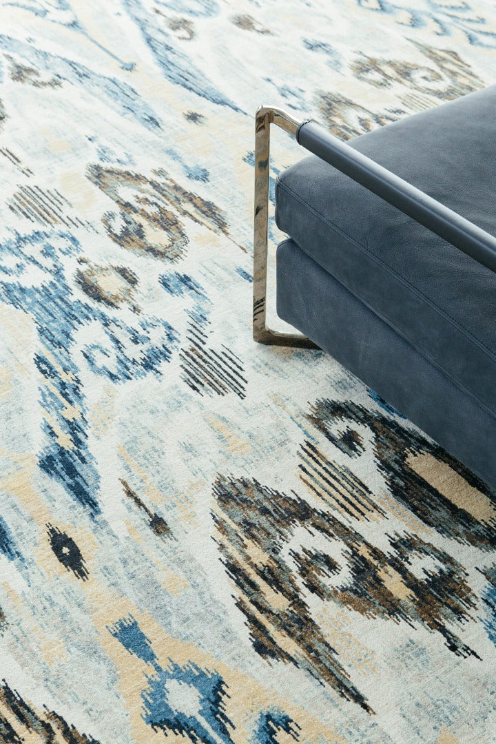 Ikat Design Rug Tiraz