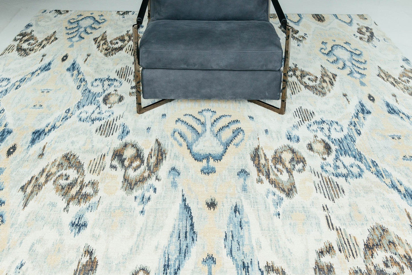 Ikat Design Rug Tiraz