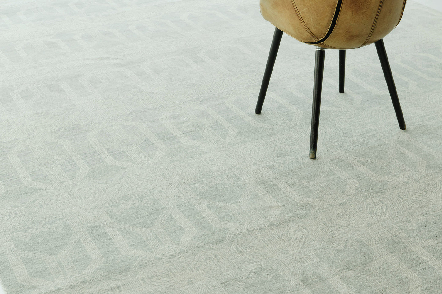 Transitional Design Rug Allure Van Alen