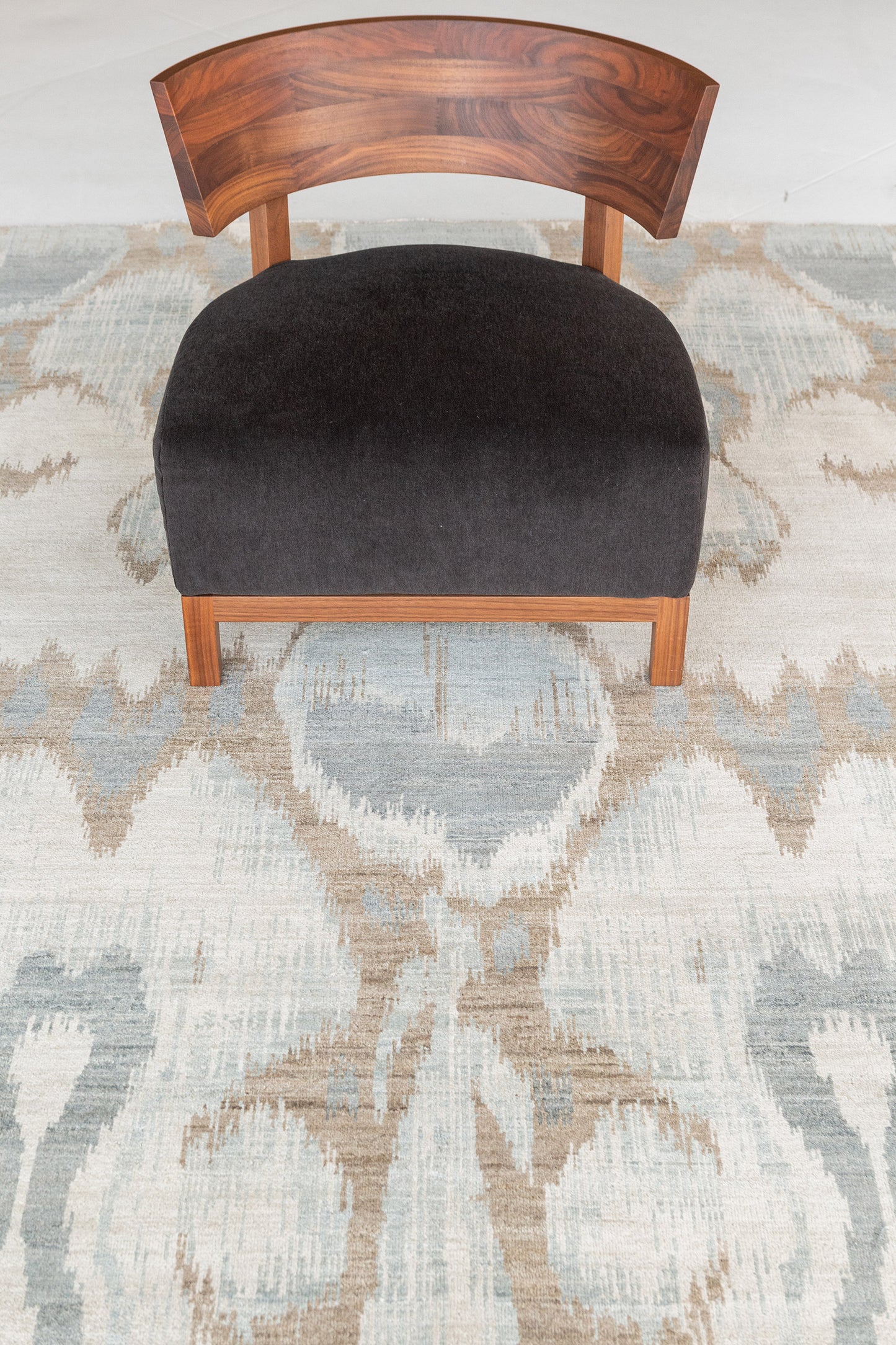 Ikat Design Rug Berja