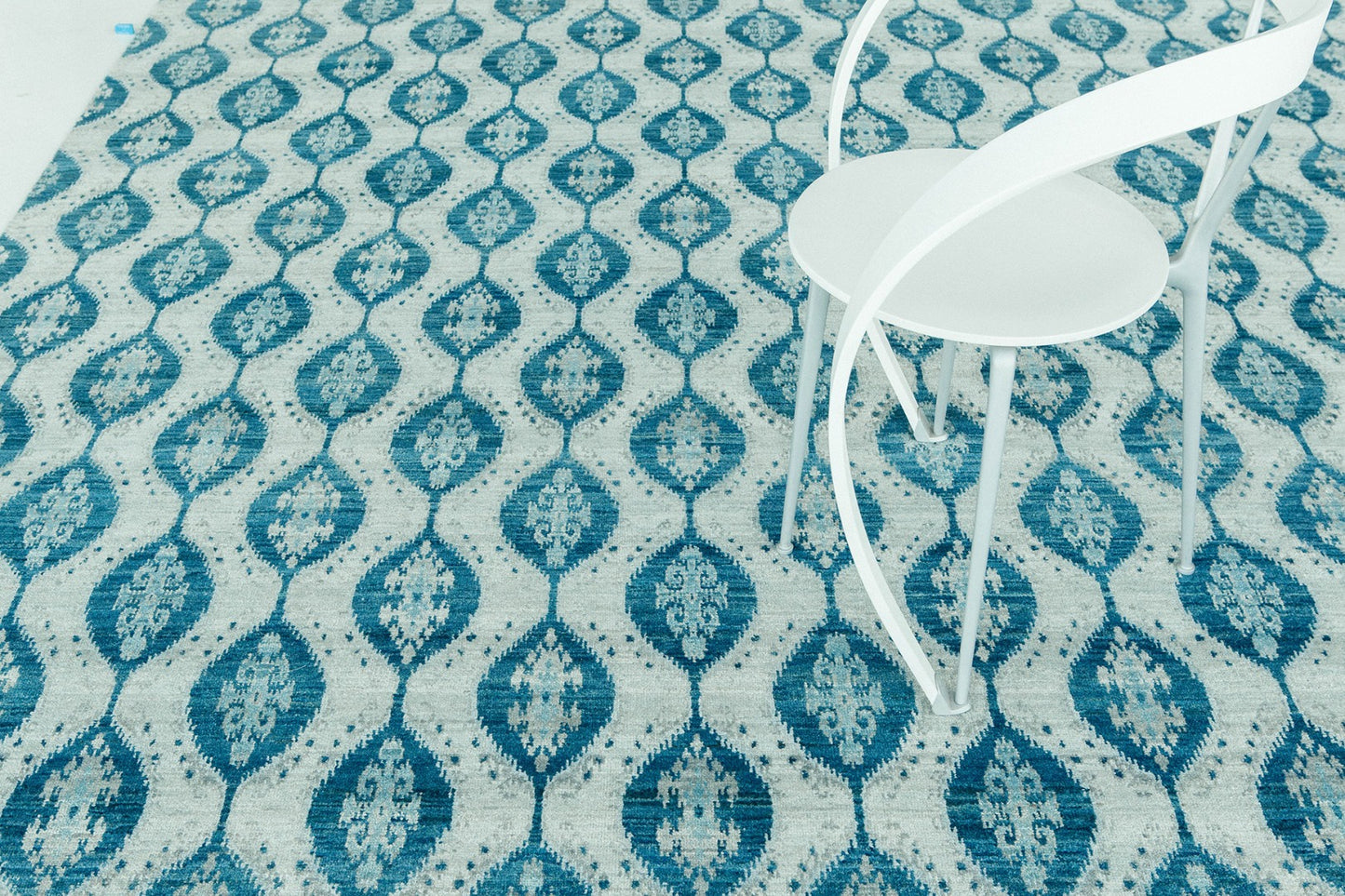 Transitional Design M Collection Dantelle