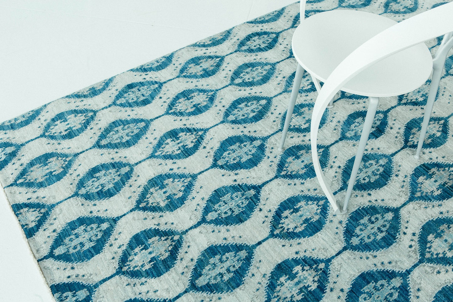 Transitional Design M Collection Dantelle