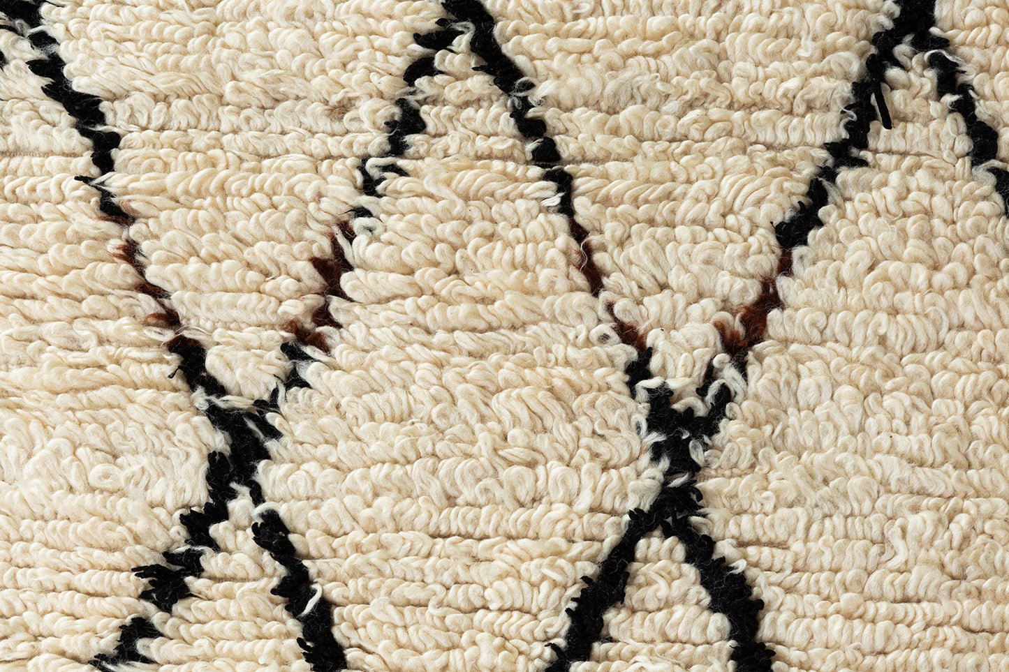 Modern Rug Image 13152 Vintage Moroccan Beni Ourain Tribe Rug