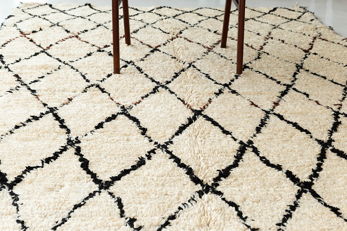 Modern Rug Image 13150 Vintage Moroccan Beni Ourain Tribe Rug