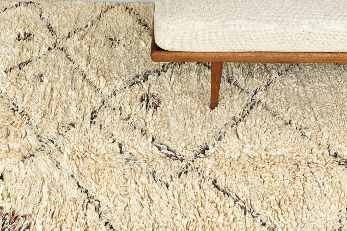 Modern Rug Image 13130 Vintage Moroccan Beni Ourain Tribe Rug