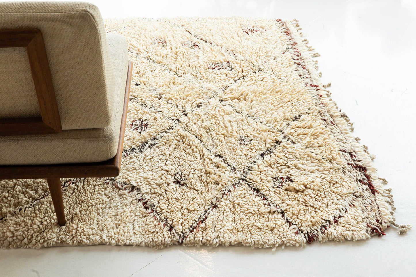 Modern Rug Image 13129 Vintage Moroccan Beni Ourain Tribe Rug