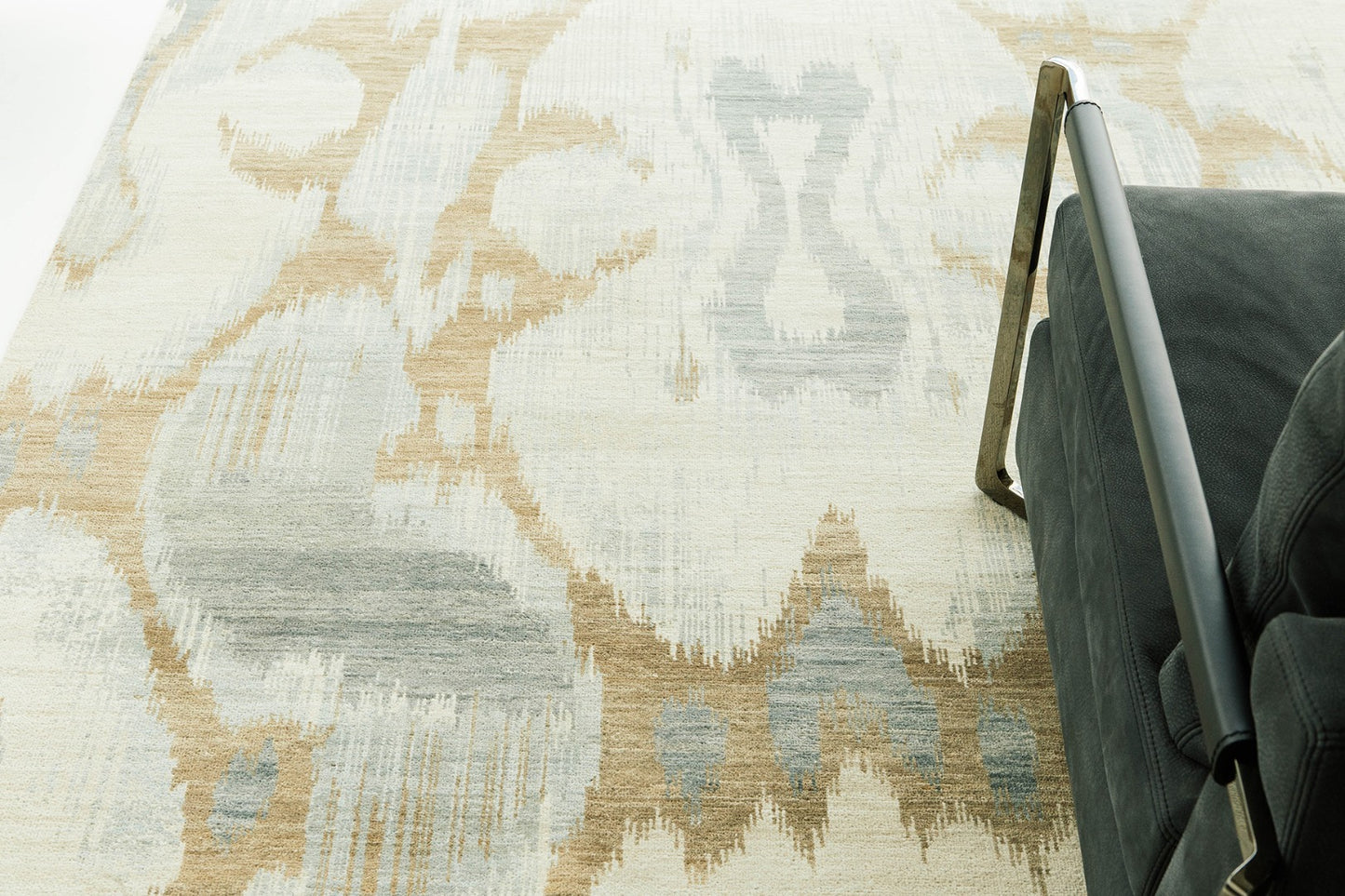 Ikat Design Rug Berja