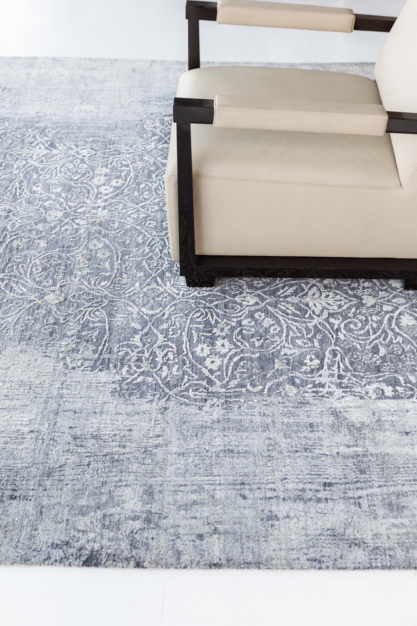 Transitional Design Rug Allure Alba
